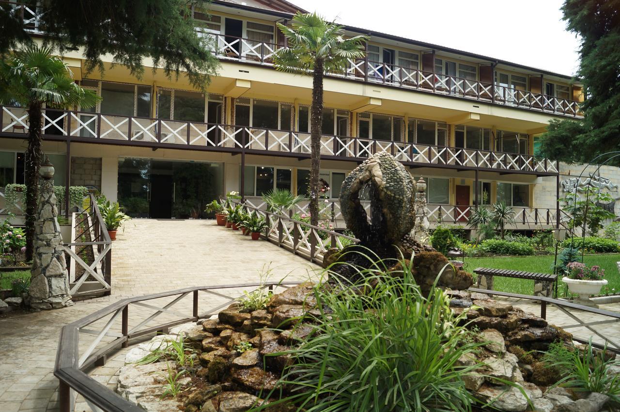 Pitsunda Hotel 外观 照片